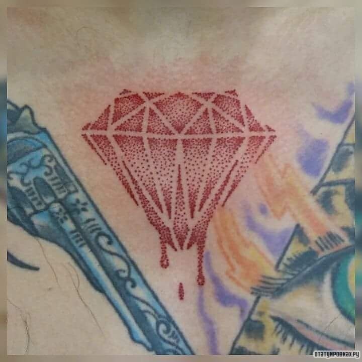 Фотография татуировки под названием «Бриллиант течет»