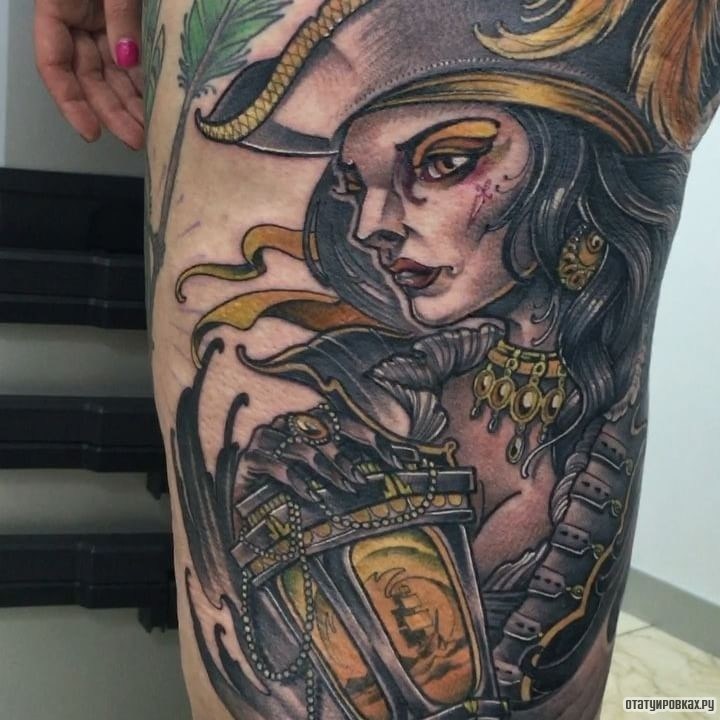 Фотография татуировки под названием «Девушка пират с лампой»