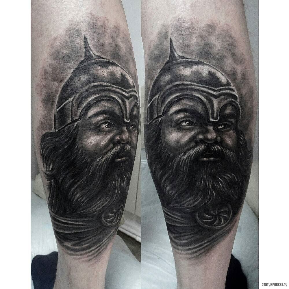 Фотография татуировки под названием «Лицо богатыря в шлеме»