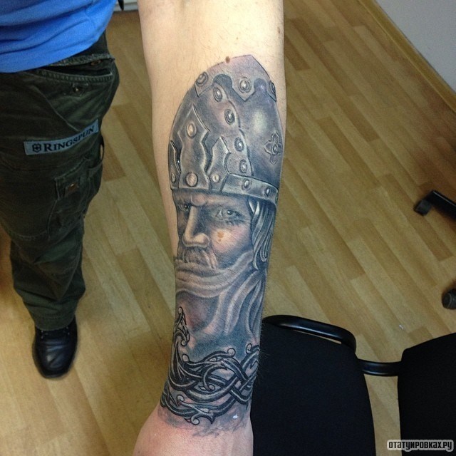 Фотография татуировки под названием «Воин»