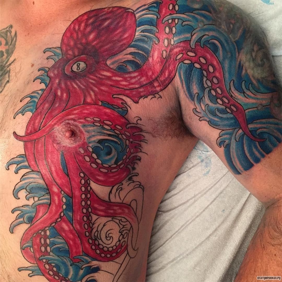 Фотография татуировки под названием «Красный осьминог в волнах»