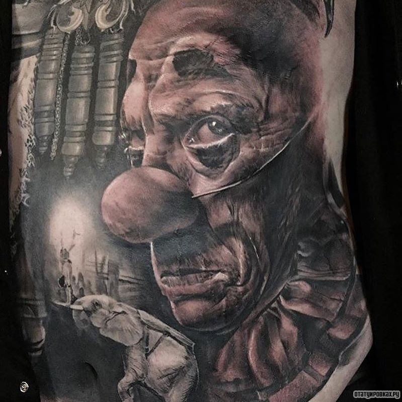 Фотография татуировки под названием «Клоун чб»
