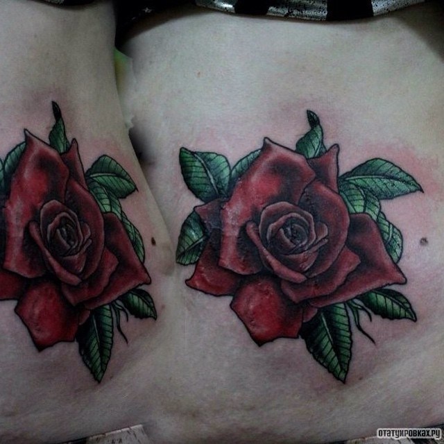 Фотография татуировки под названием «Красивая роза с зелеными листьями»