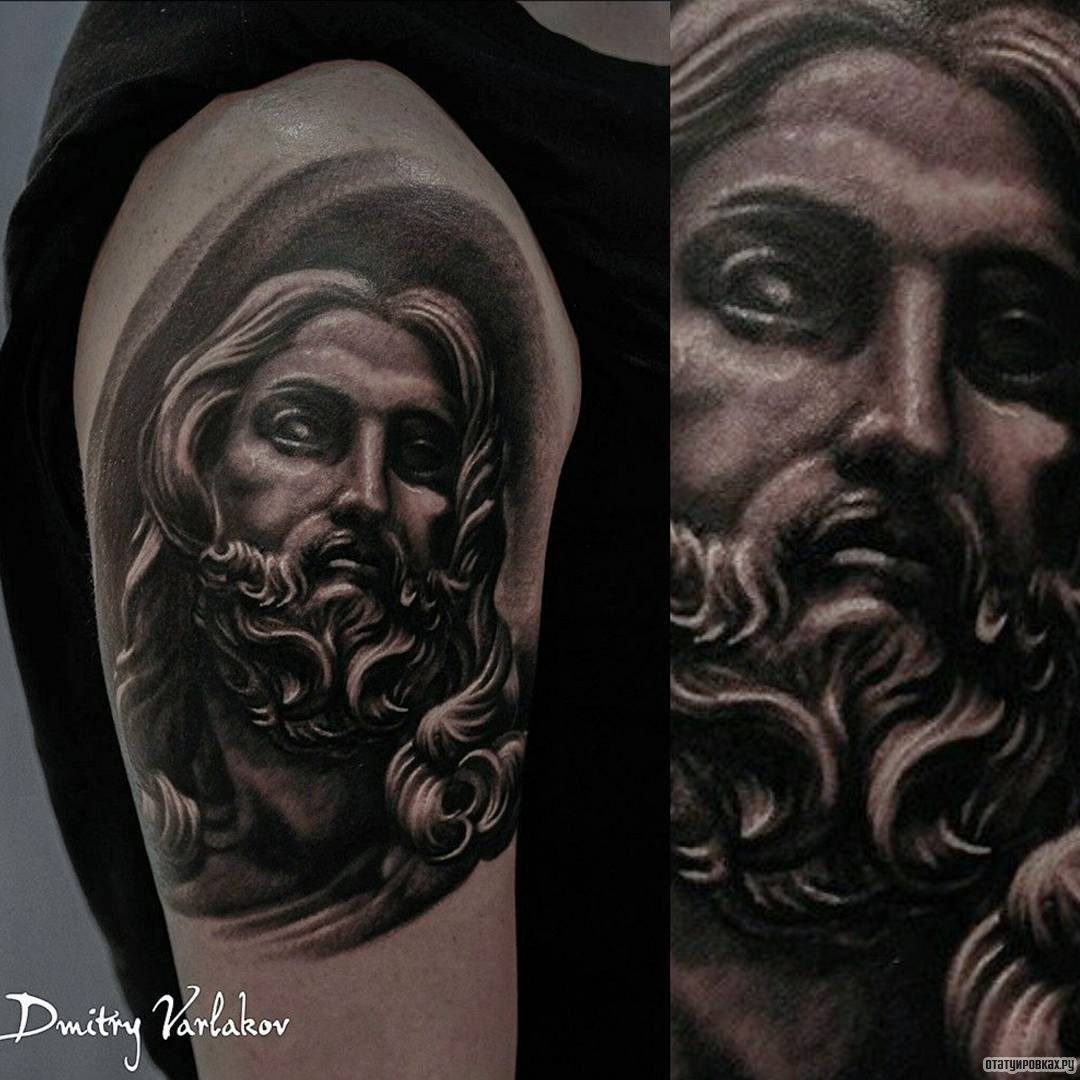 Фотография татуировки под названием «Зевс»