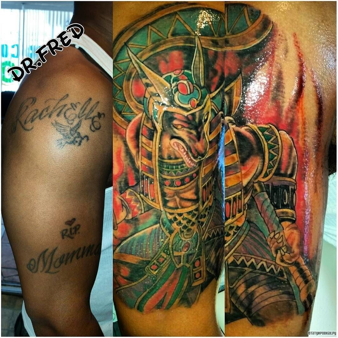 Фотография татуировки под названием «Анубис в бою»