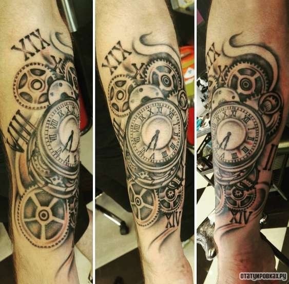 Фотография татуировки под названием «Часы с часовым механизмом»