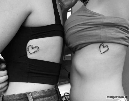 Фотография татуировки под названием «Два сердечка»
