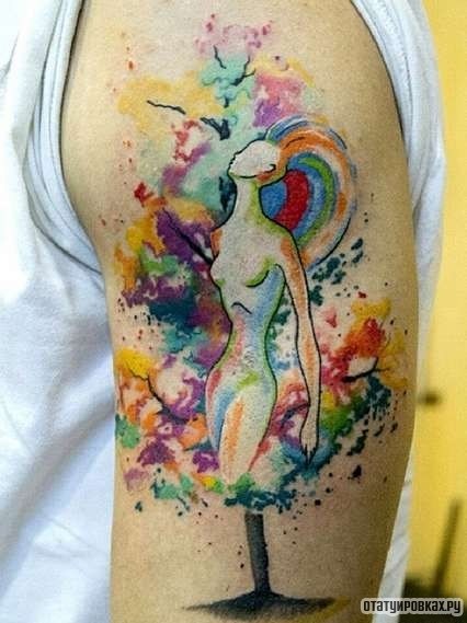 Фотография татуировки под названием «Абстракция и акварель с девушкой»