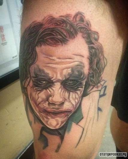 Фотография татуировки под названием «Джокер с морщинами»