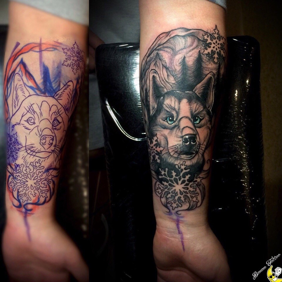 Фотография татуировки под названием «Волк и горы с елками»