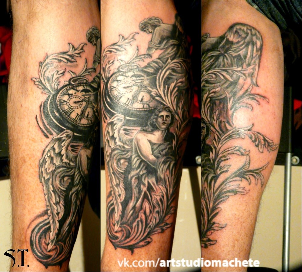 Фотография татуировки под названием «Два ангела и часы»