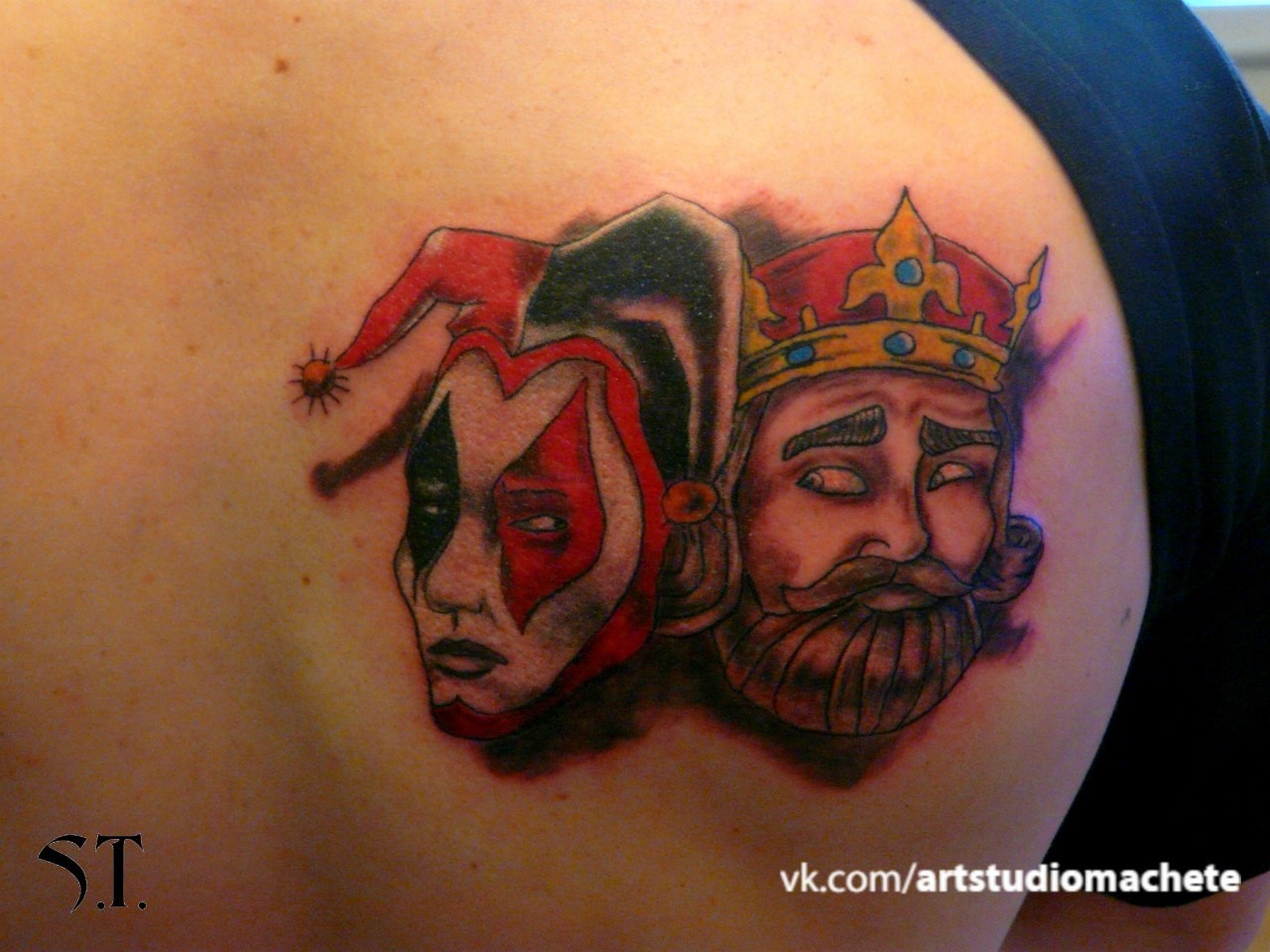 Фотография татуировки под названием «Клоун и король»