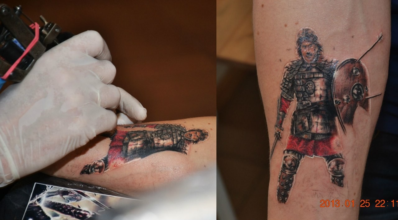 Фотография татуировки под названием «Воин с щитом»