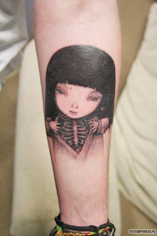 Фотография татуировки под названием «Девочка»