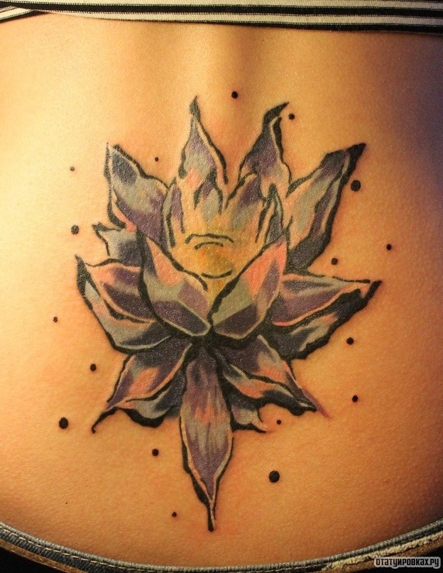 Фотография татуировки под названием «Цветок лотос»