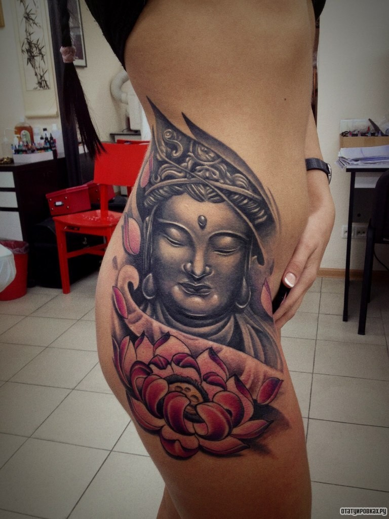 Фотография татуировки под названием «Будда с лотосом»
