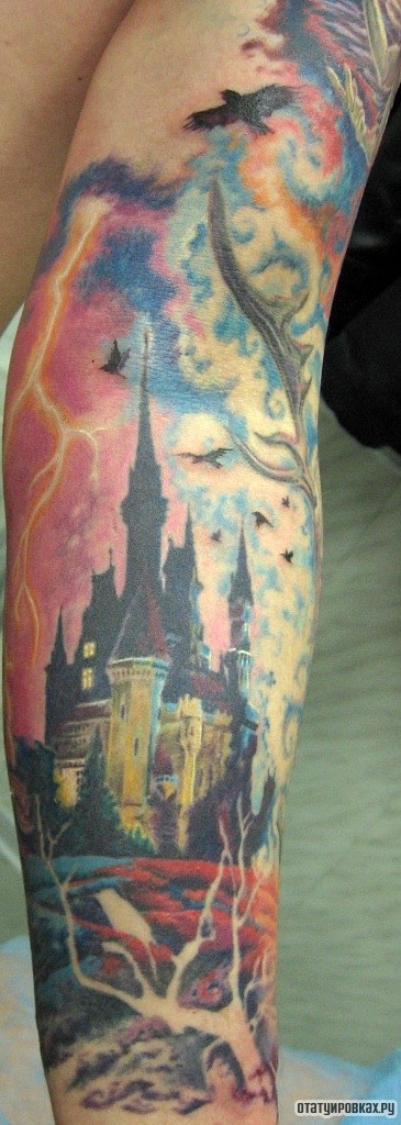 Фотография татуировки под названием «Замок с молнией»