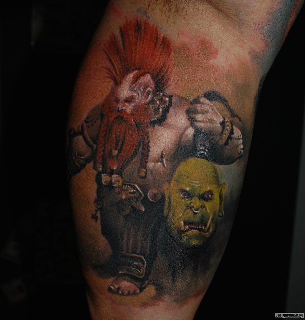 Фотография татуировки под названием «Панк несет голову халка»
