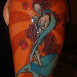 Девушка с голубой лентой и розами мастера Андрей Антракс