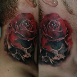 Роза и череп