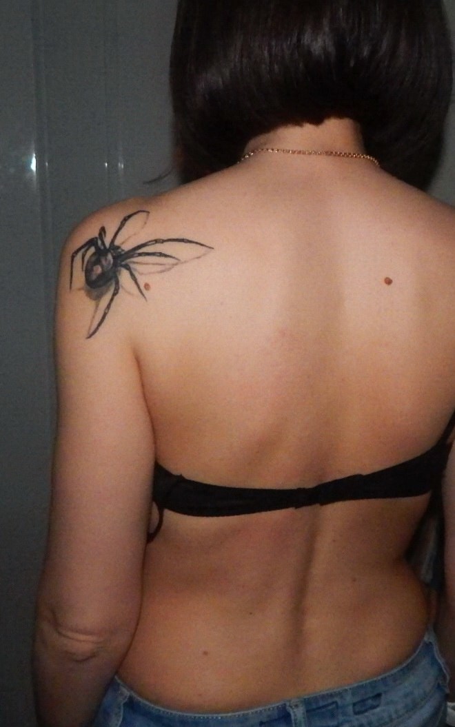 Фотография татуировки под названием «паук»
