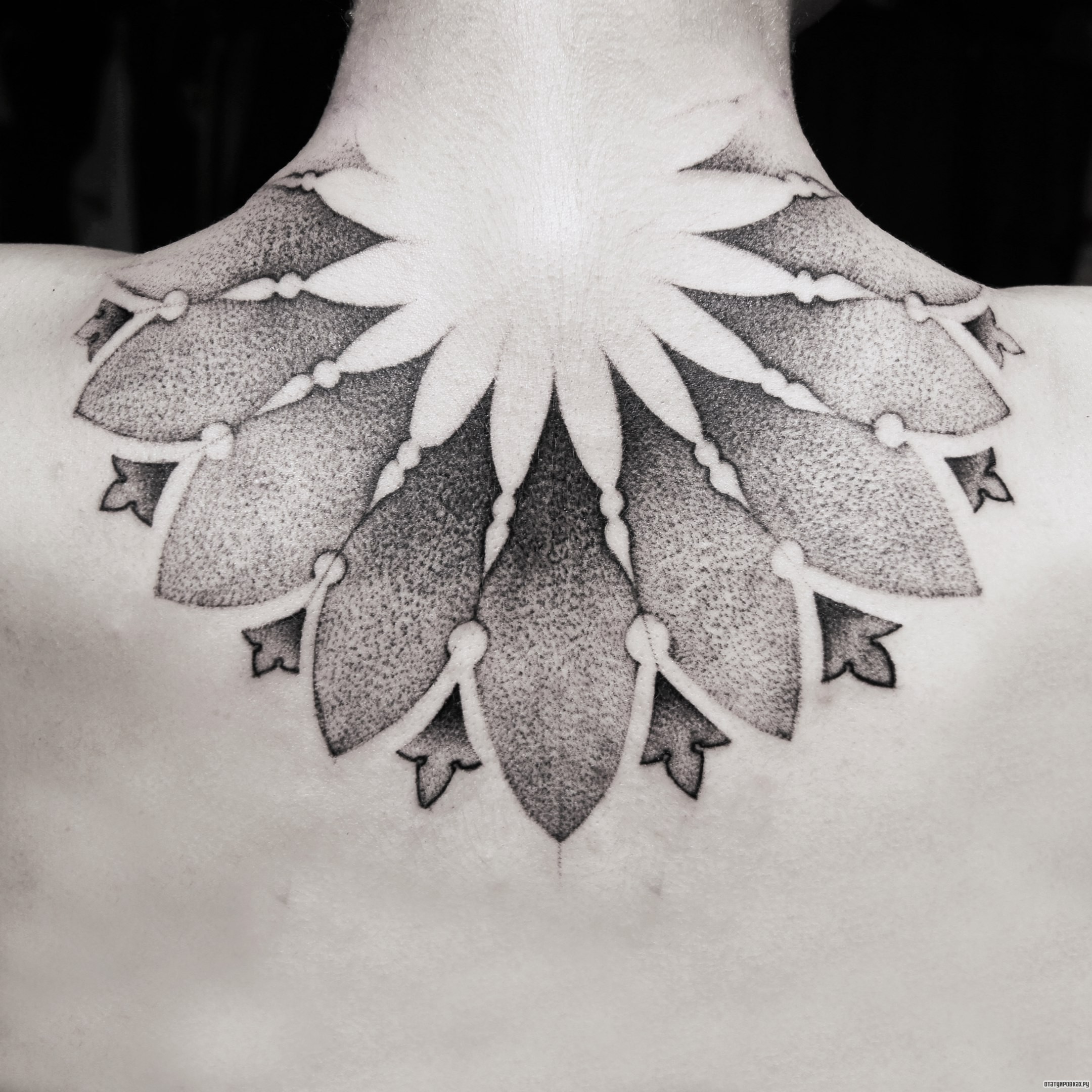 Фотография татуировки под названием «Мандала узор»