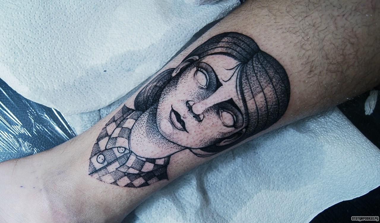 Фотография татуировки под названием «Девушка без глаз»