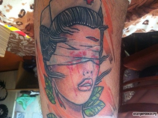 Фотография татуировки под названием «Девушка с завязанными глазами»
