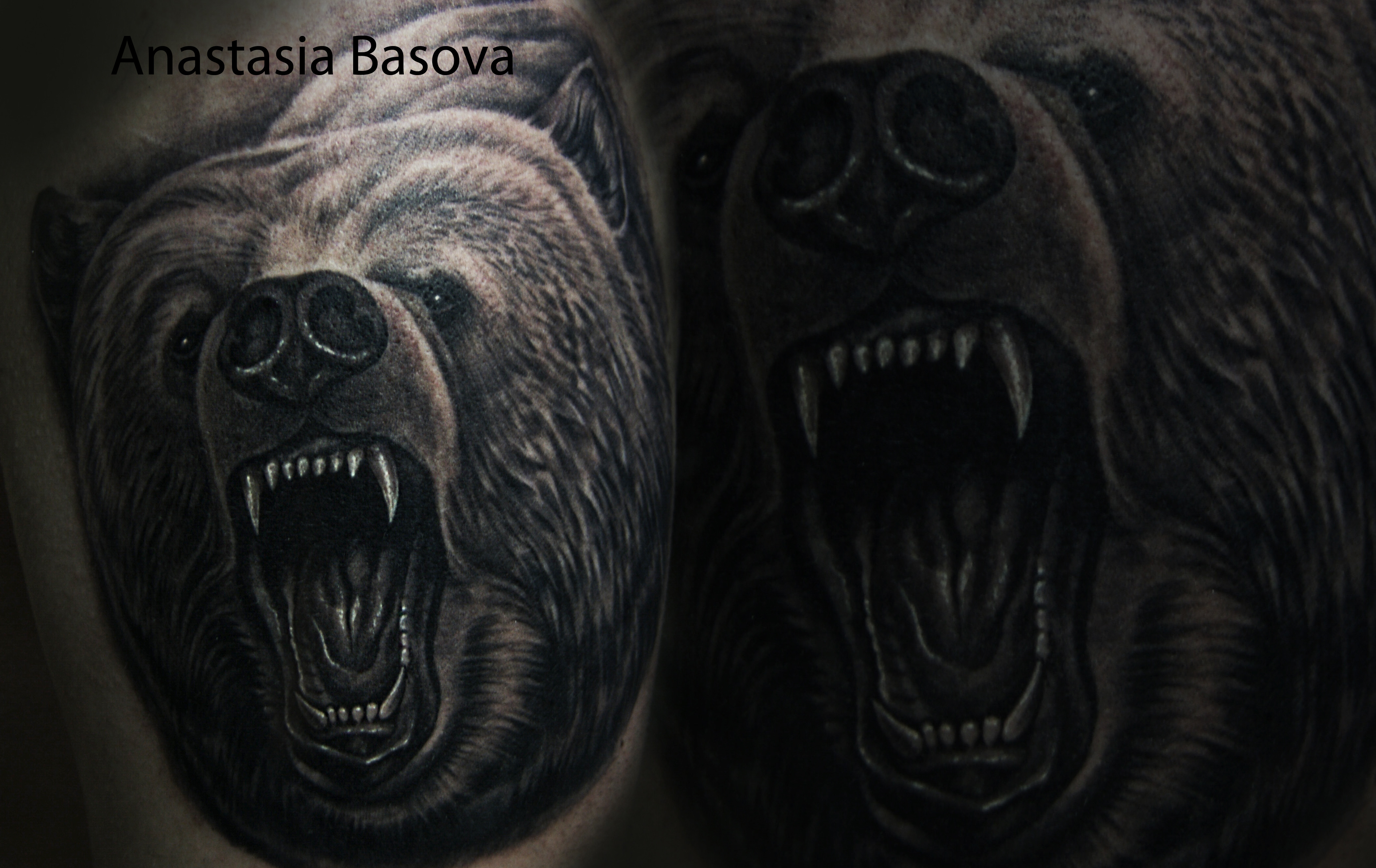 Фотография татуировки под названием «медведь оскал»