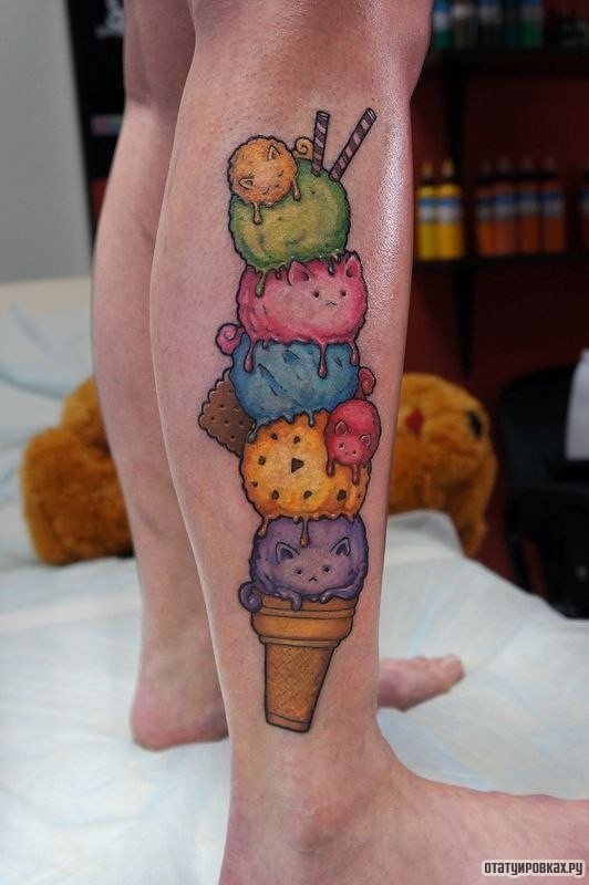 Фотография татуировки под названием «Сладости, мороженое в виде котов»