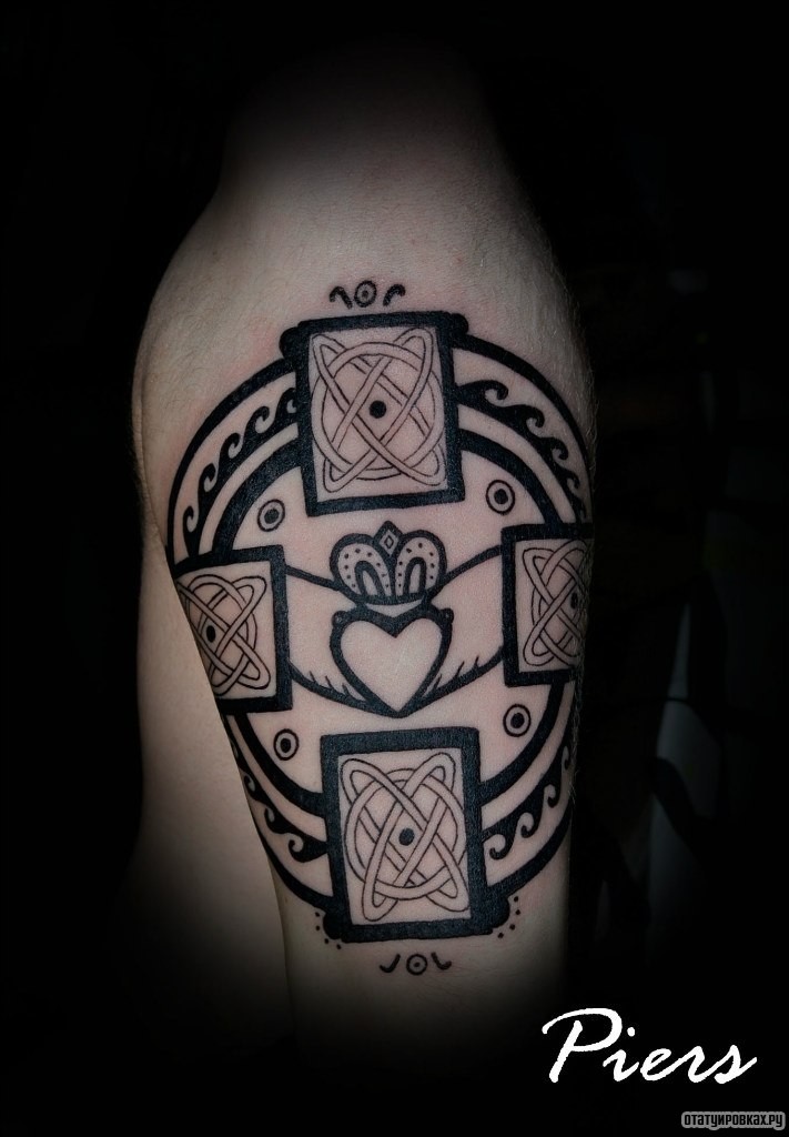 Фотография татуировки под названием «Узоры полинезийские»