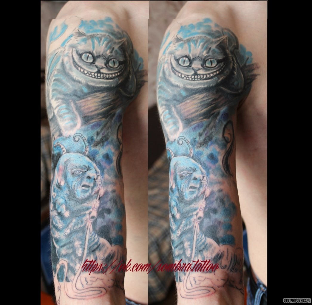 Фотография татуировки под названием «Чеширский кот в синем цвете»