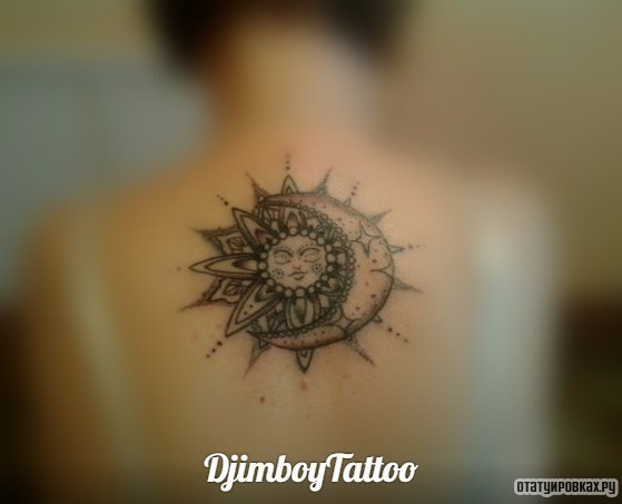 Фотография татуировки под названием «Мандала солнце, луна»