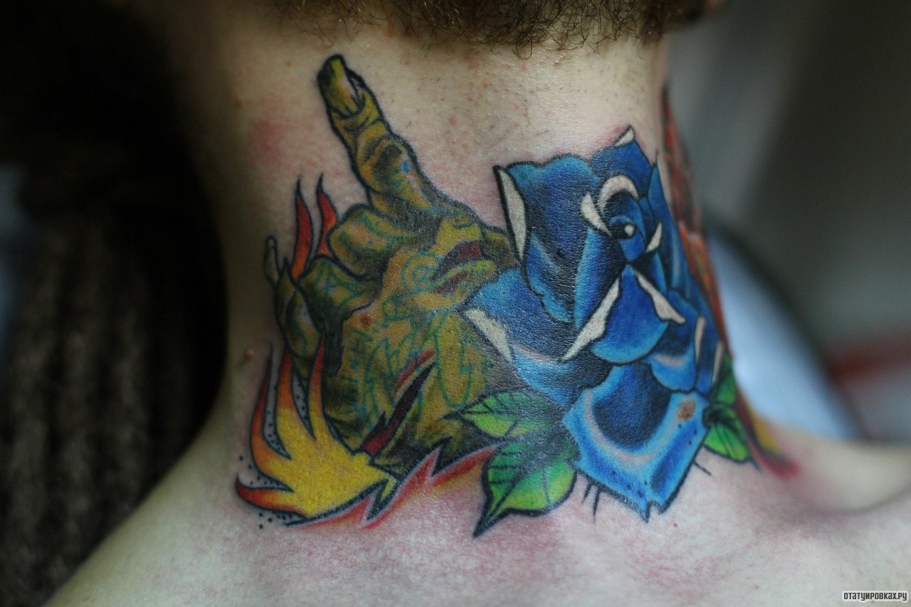 Фотография татуировки под названием «Соняя роза и зеленая рука»