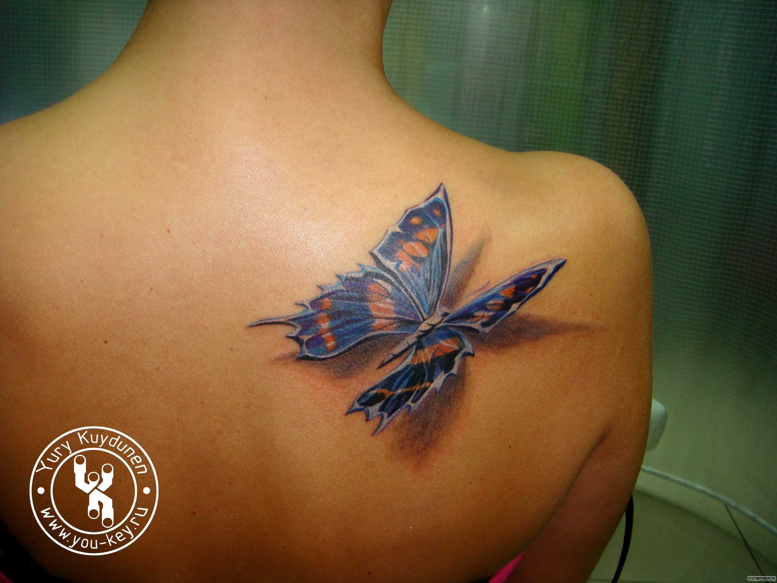 Фотография татуировки под названием «Бабочка с острыми крыльями»
