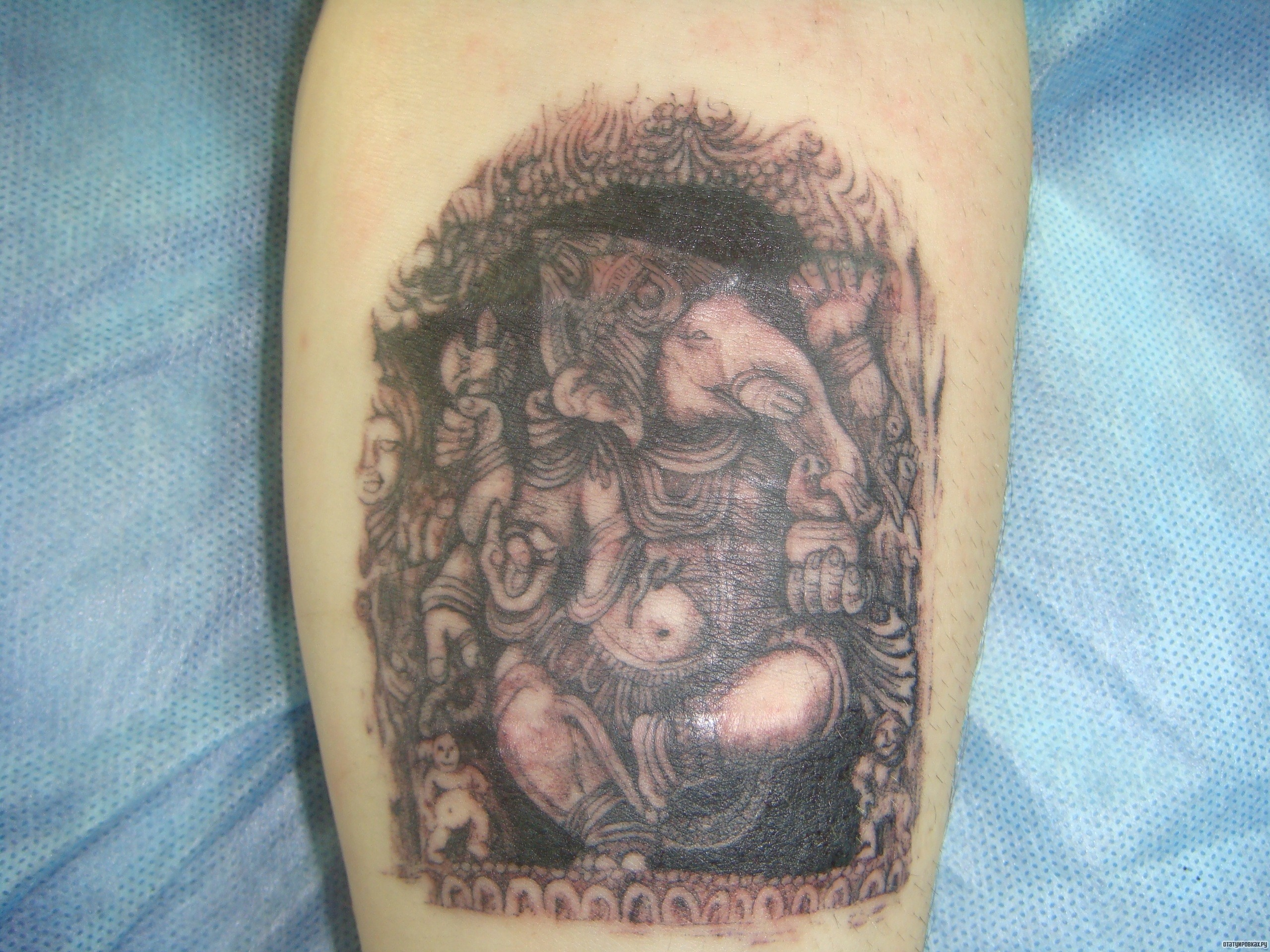 Фотография татуировки под названием «Ганеша»