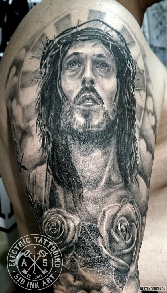 Фотография татуировки под названием «Иисус с розами»