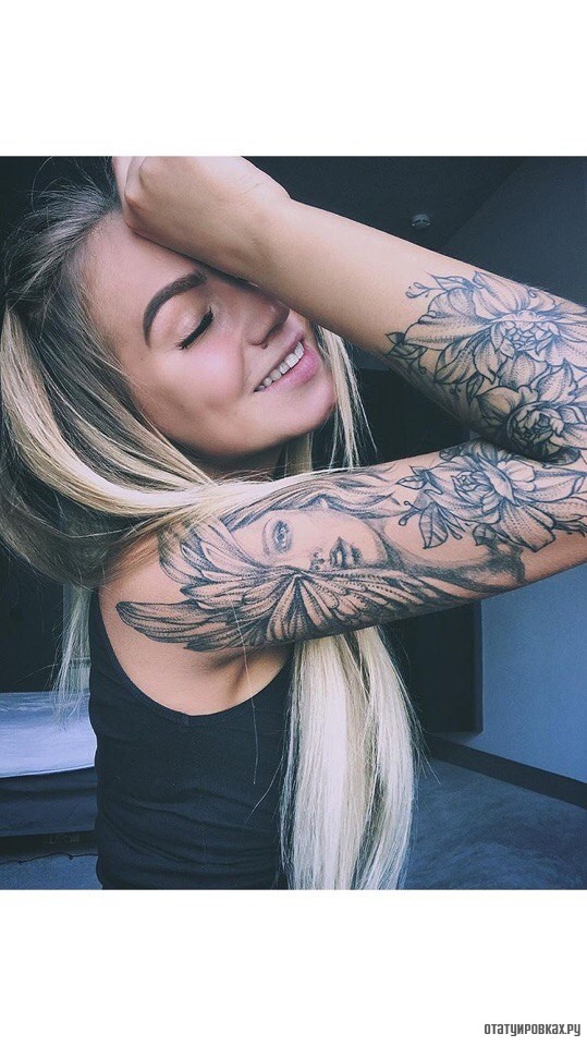 Фотография татуировки под названием «Девушка с цветами»