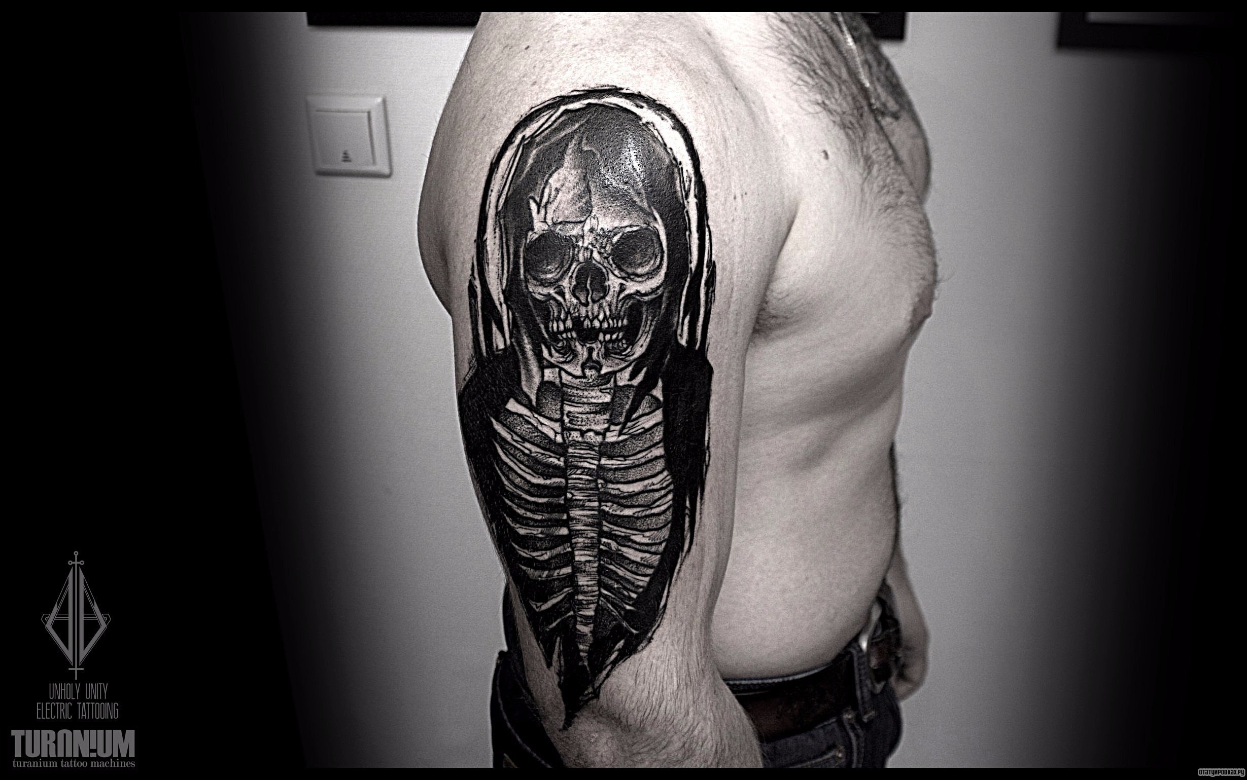 Фотография татуировки под названием «Скелет»