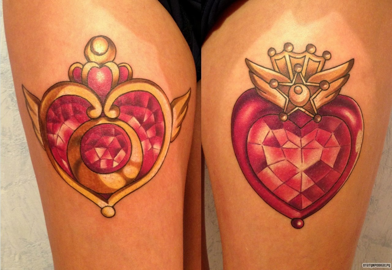 Фотография татуировки под названием «Дорогое сердце со звездой и крыльями»