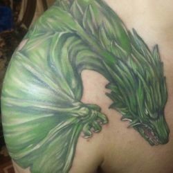 Тату зеленый дракон