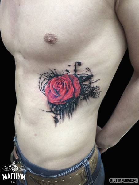 Фотография татуировки под названием «Роза трешполька»
