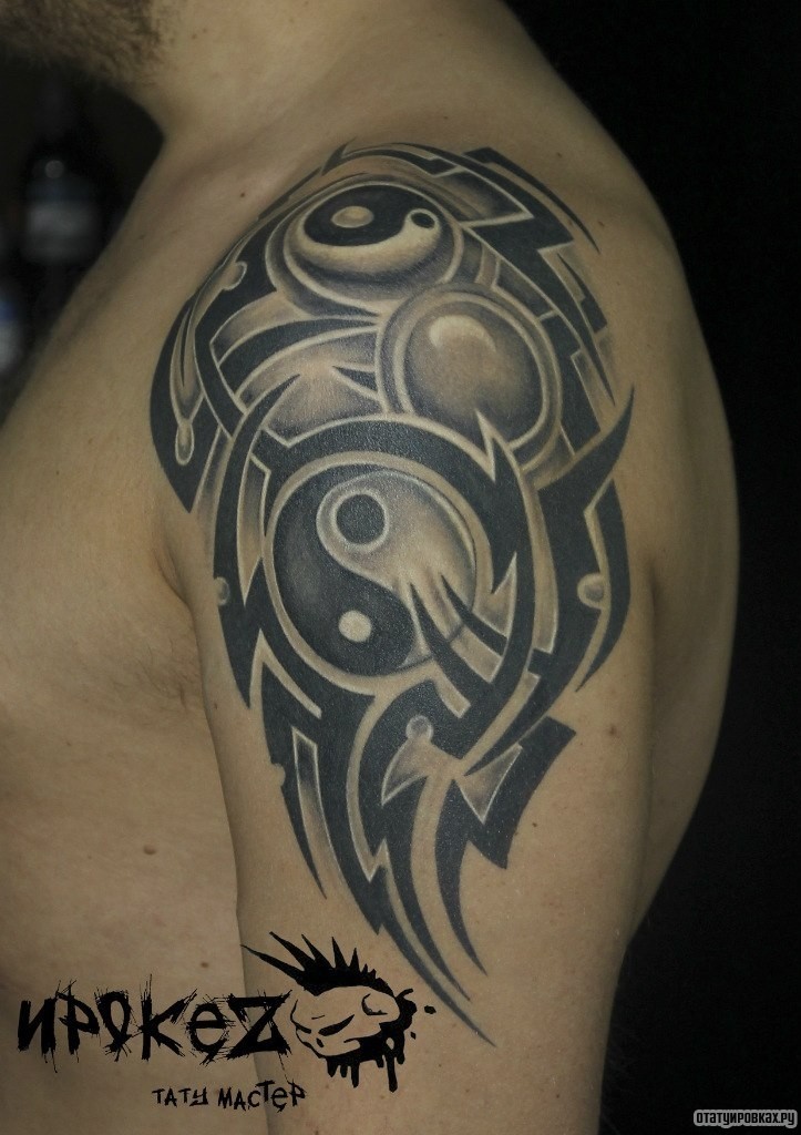 Фотография татуировки под названием «Инь-янь»