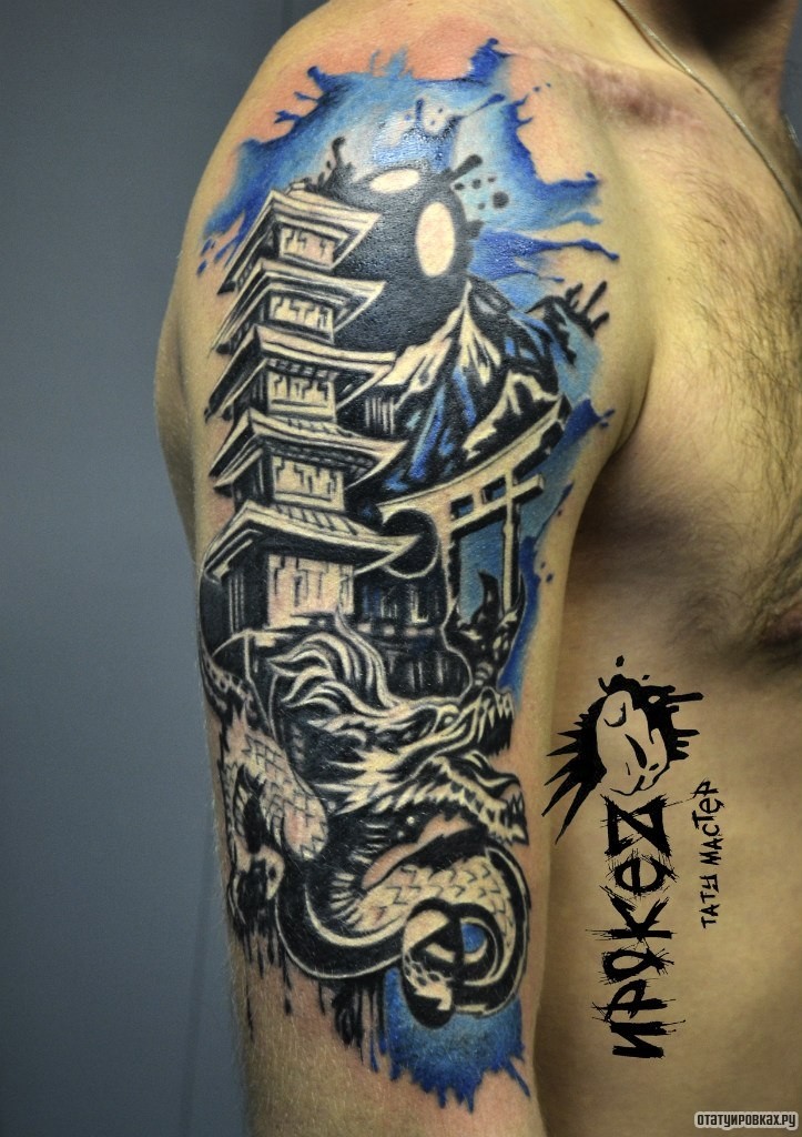 Фотография татуировки под названием «Китайский город с драконом»