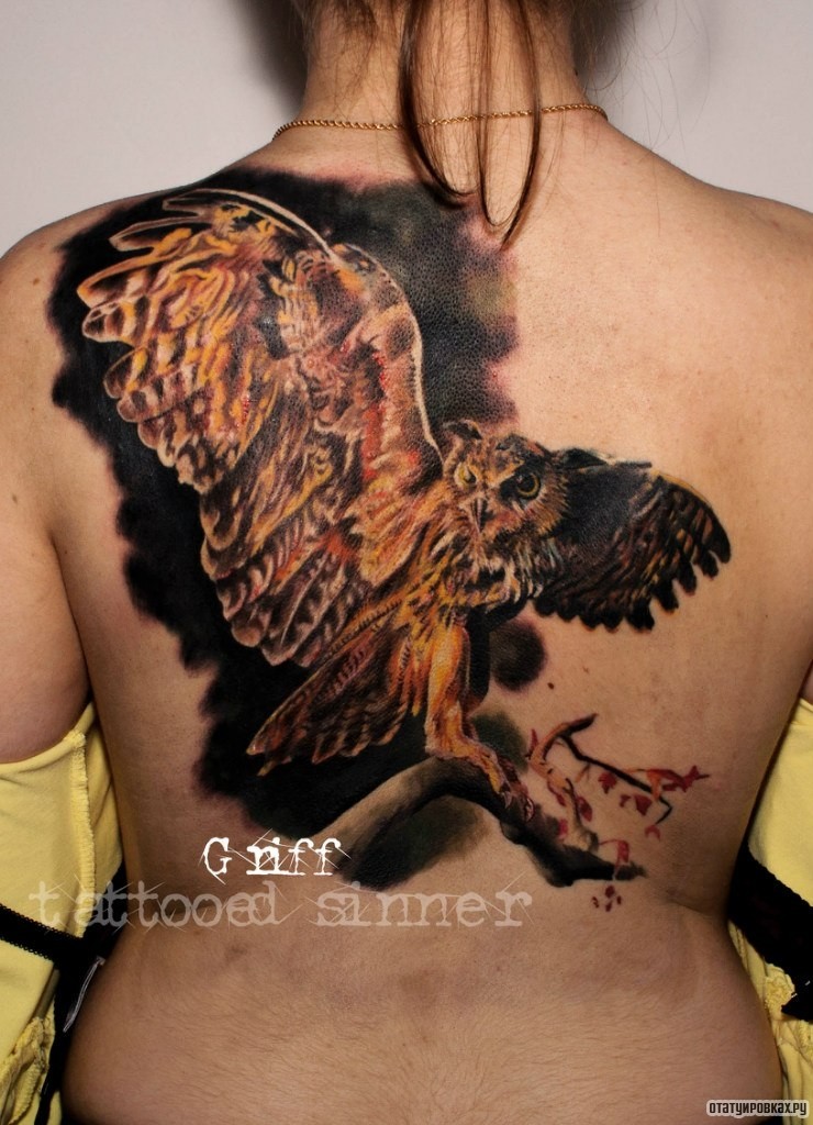 Фотография татуировки под названием «Вспорхнувшая сова»
