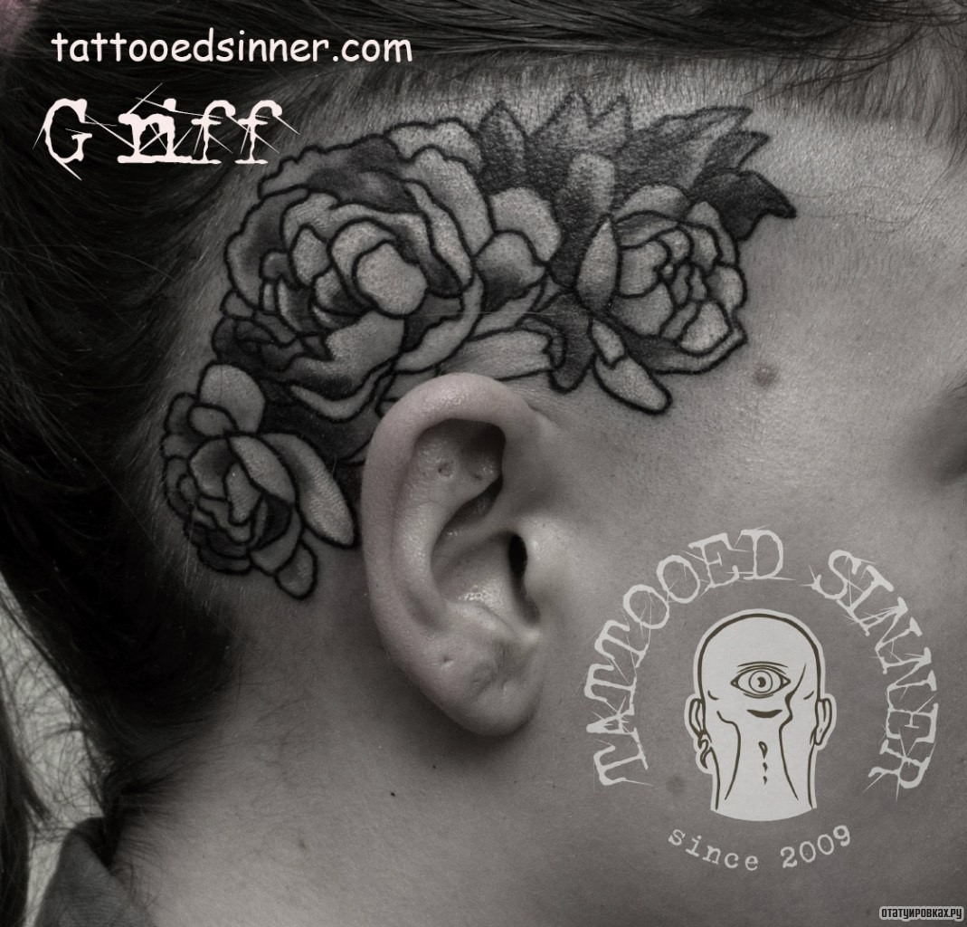 Фотография татуировки под названием «Цветы над ухом»