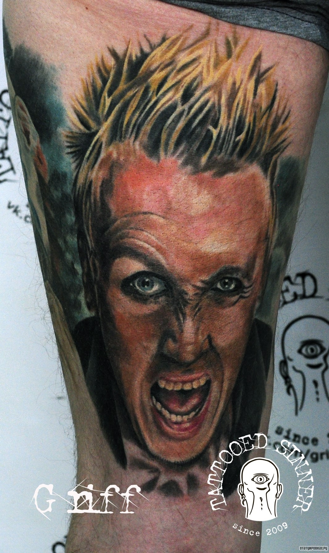 Фотография татуировки под названием «Портрет известного человека»