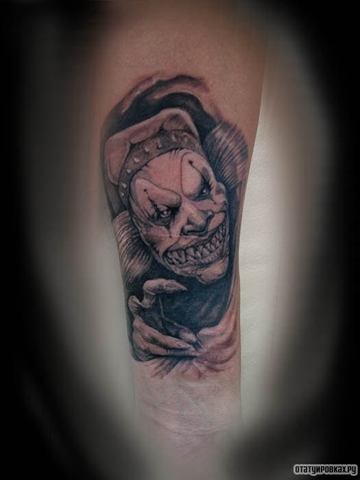 Фотография татуировки под названием «Клоун»