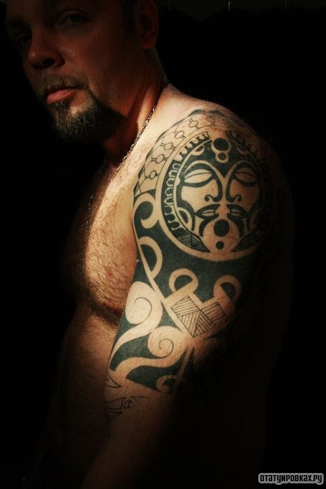 Фотография татуировки под названием «Символическое тату»