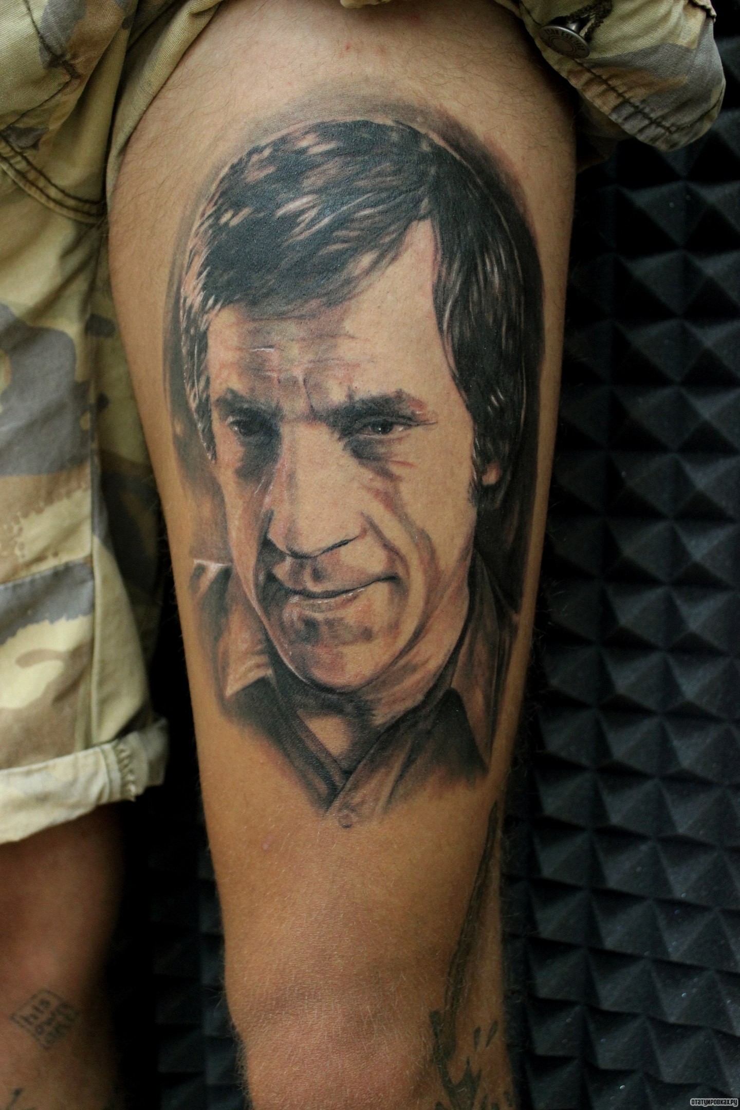 Фотография татуировки под названием «Портрет Высоцкого»